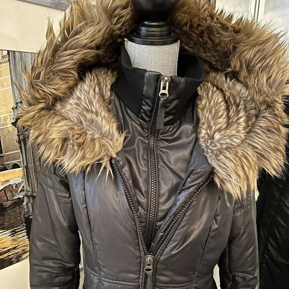 LE CHATEAU Black Puffer Coat  and Beige Fur Oversized Hoodie, Size XS/S - Picture 3 of 16